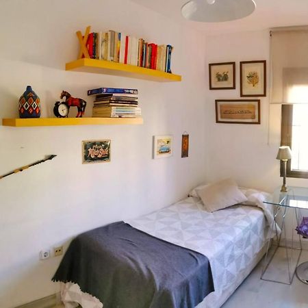 Habitacion Agradable Con Bano Individual Sevilha Exterior foto